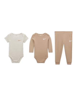 NIKE公式】ナイキ ベビー エッセンシャル ベビー スリーピース